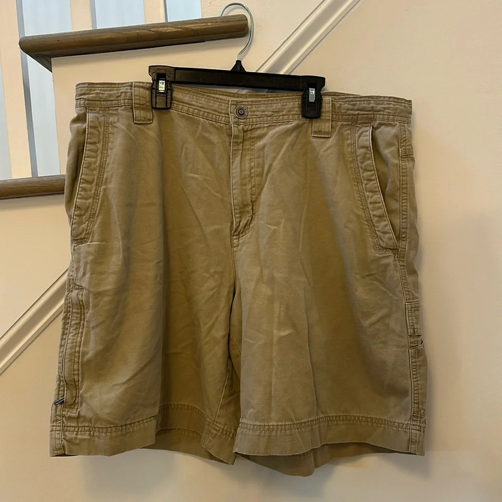 Columbia Cargo Shorts Men’s size 38 - Picture 1 of 12